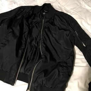 Forever 21 Black bomber jacket